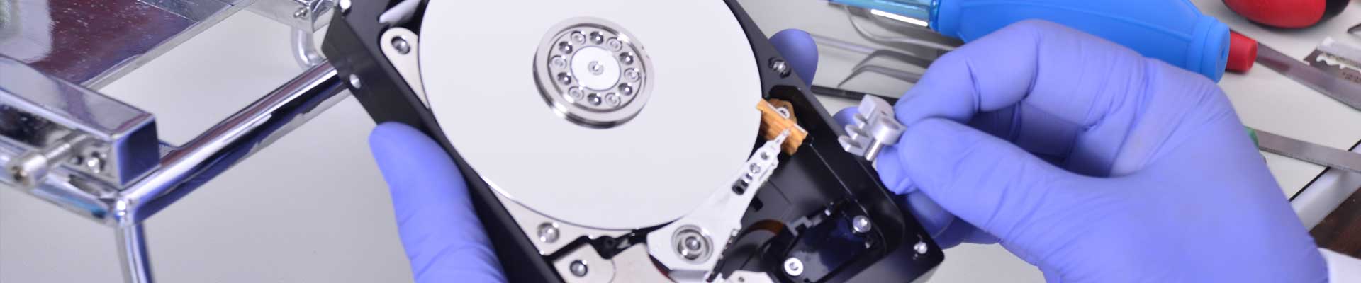 بیست سال سابقه بازیابی اطلاعات سخت افزاری و جراحی دیسک